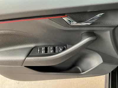 Skoda Kamiq Monte-Carlo+DSG+Led+Pano+Navi+DAB+ (2025) - Photo 14