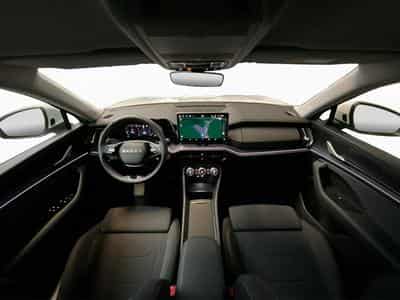 Skoda Kodiaq Selection+DSG+RearView+Navi+LED+digi (2025) - Foto 2