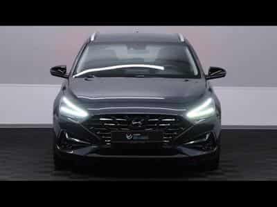 Hyundai i30 CW 1.5T-GDi 48V MHEV DCT7 (2021) - Photo 2
