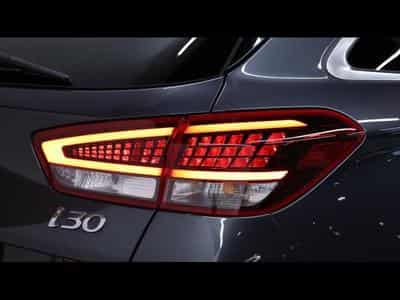 Hyundai i30 CW 1.5T-GDi 48V MHEV DCT7 (2021) - Photo 9