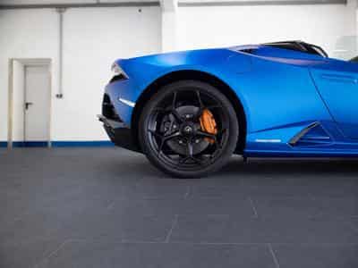 Lamborghini Huracán EVO Spyder Lifting System - VOLL (2022) - Photo 9