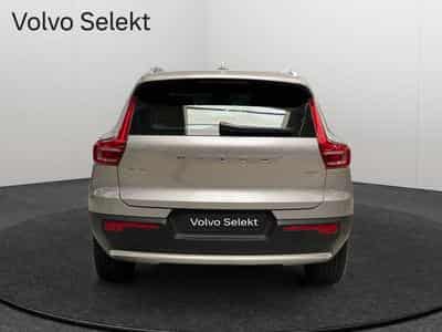 Volvo XC40 B3 Core / Essence (2024) - Foto 5