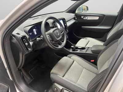 Volvo XC40 B3 Core / Essence (2024) - Foto 11