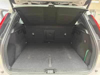 Volvo XC40 B3 Core / Essence (2024) - Foto 15