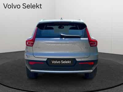Volvo XC40 B3 Core / Essence (2024) - Foto 6
