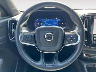 Volvo XC40 B3 Core / Essence (2024) - Foto 12