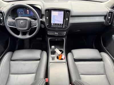 Volvo XC40 B3 Core 2026 / Essence (2025) - Foto 3