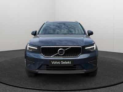 Volvo XC40 B3 Core 2026 / Essence (2025) - Foto 9
