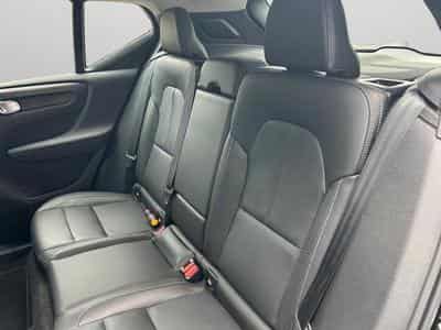 Volvo XC40 B3 Core 2026 / Essence (2025) - Foto 13