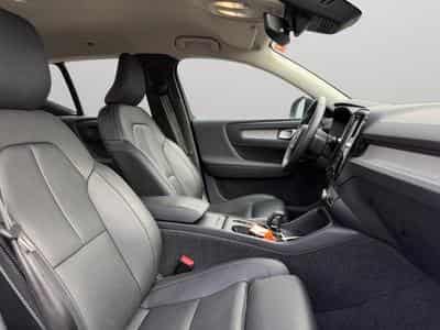 Volvo XC40 B3 Core / Essence (2025) - Foto 15