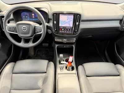 Volvo XC40 B3 Core 2026 / Essence (2025) - Foto 3