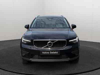 Volvo XC40 B3 Core 2026 / Essence (2025) - Foto 9