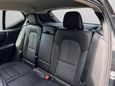 Volvo XC40 B3 Core 2026 / Essence (2025) - Foto 13