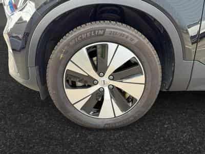 Volvo XC40 B3 Core 2026 / Essence (2025) - Foto 14