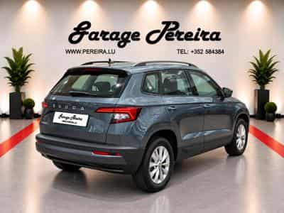 Skoda Karoq 2.0 TDI 150 CANTON NAVI 1 HAND (2022) - Foto 3