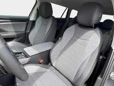 Skoda Superb Selection 2.0 TDI DSG7 110kW-150CV - Attelage - (2025) - Photo 9