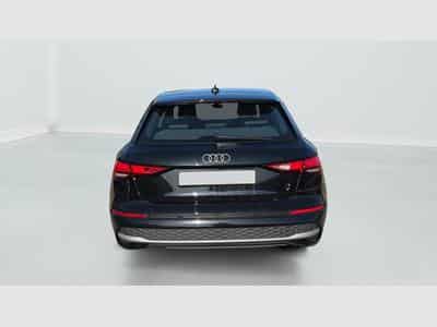 Audi A3 TFSI Mild Hybrid 150 S tronic 7 Design (2026) - Photo 6