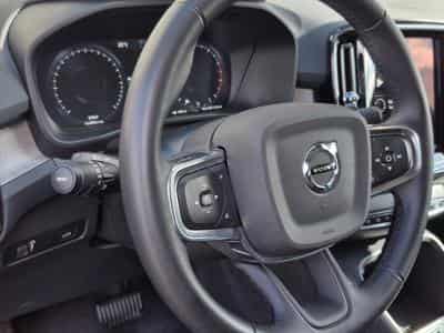 Volvo XC40 VOLVO XC40 T2 automatic Essence Plus Dar (2022) - Photo 5