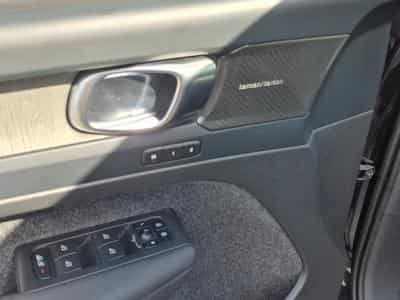 Volvo XC40 VOLVO XC40 T2 automatic Essence Plus Dar (2022) - Photo 6
