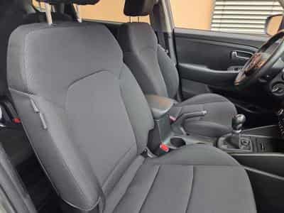 Kia Carens 1.7 CRDI 115 CV 7 Places (Garantie 12 Mois) (2015) - Photo 8