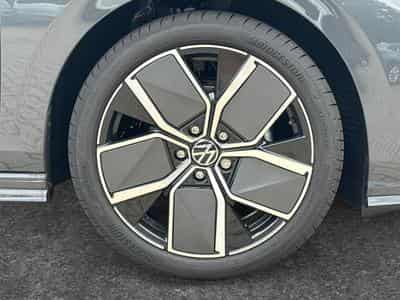 VW Golf R-Line Limited (2026) - Foto 11