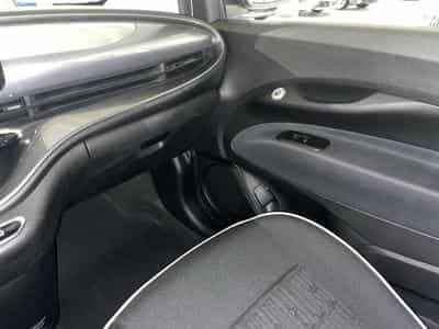 Fiat 500 500e 42 kWh LIMO (2023) - Photo 9