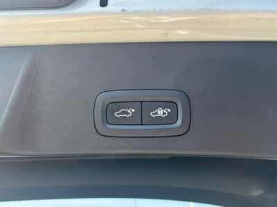 Volvo XC40 1.5 T5 262 ULTIMATE (2023) - Photo 10