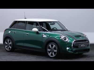 MINI Cooper hatch 60years Edition Steptronic DCT 7 (2020) - Photo 3