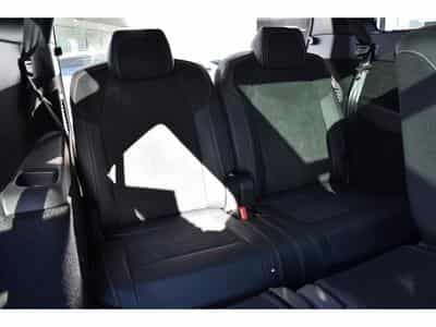 Peugeot 5008 Hybrid 145 GT Exclusive e-DCS6 PANO ACC CAM360 NEUF (2026) - Foto 8