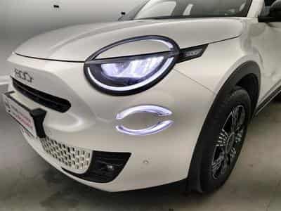 Fiat 600 1.2 Hybrid 136cv DCT Icone NAVI / FULL LED / KEYLESS / CAM (2025) - Photo 15