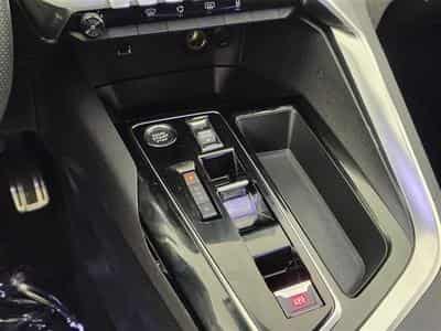 Peugeot 5008 1.2 PureTech GT AUTO/S-CUIR/NAVI/FULL LED/JA18/PDC (2024) - Photo 12