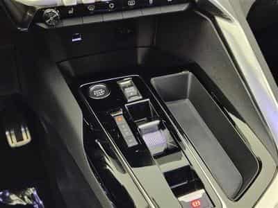 Peugeot 5008 1.2 PureTech 130Cv EAT8 GT 7PL / S-CUIR / NAVI / CAMERA (2023) - Photo 12
