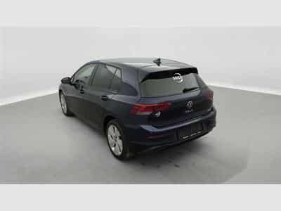 VW Golf 1.0 eTSI Life DSG NAVI / FULL LED / CARPLAY (2023) - Foto 2
