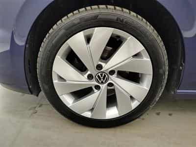 VW Golf 1.0 eTSI Life DSG NAVI / FULL LED / CARPLAY (2023) - Foto 6