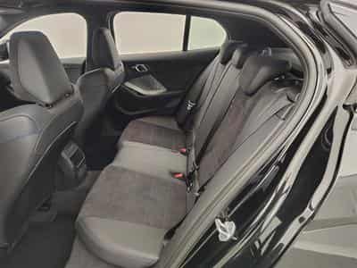 BMW 120 120iA Pack M NAVI / FULL LED / CAMERA / JA 18" (2025) - Photo 13