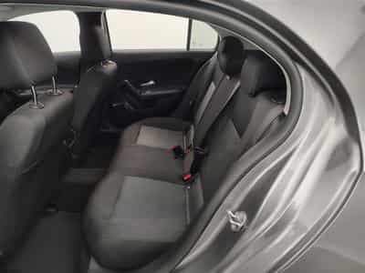Mercedes A 180 d 7G-DCT Business Line Navi / PDC av+ar (2022) - Foto 13