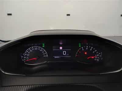 Peugeot 2008 1.2 Active Pack 130CV/NAVI/FULL LED/JA16/PDC (2023) - Photo 10