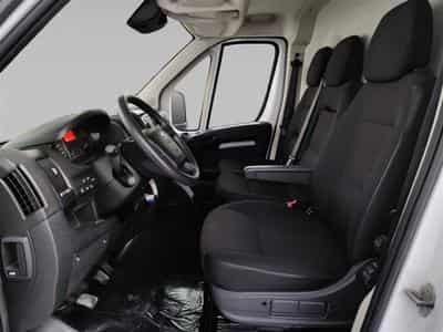 Peugeot Boxer 2.2 BlueHDi 140cv L2H2 NAVI / CAMERA / CRUISE (2021) - Foto 7
