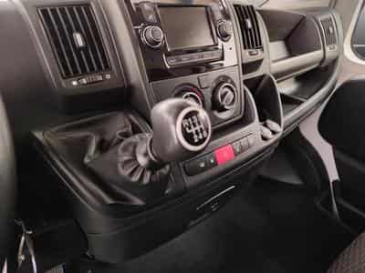 Peugeot Boxer 2.2 BlueHDi 140cv L2H2 NAVI / CAMERA / CRUISE (2021) - Foto 12