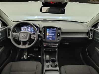 Volvo XC40 1.5 T2 Momentum Core Geartronic NAVI/FULL LED/JA17/PDC (2022) - Foto 8