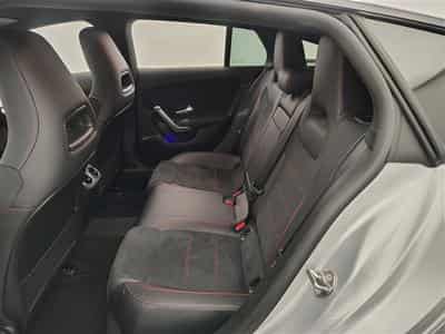 Mercedes CLA 200 d AMG Line (2023) - Foto 13