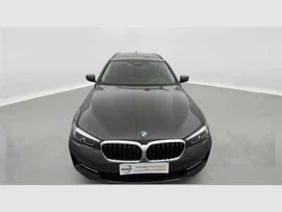 BMW 520 Touring 520eA PHEV Cuir / Navi / Led (2022) - Photo 4