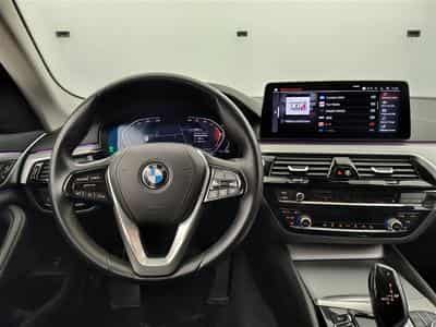BMW 518 Touring 518 dA MHEV NAVI / CUIR SPORT / FULL LED (2023) - Foto 9