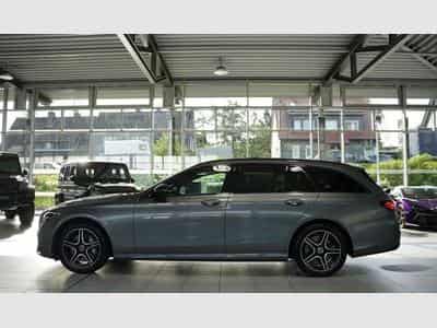 Mercedes E 300 de T AMG Line *2.H *Pano *Night *BURM *AHK (2022) - Photo 11