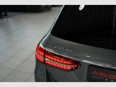 Mercedes E 300 de T AMG Line *2.H *Pano *Night *BURM *AHK (2022) - Photo 13