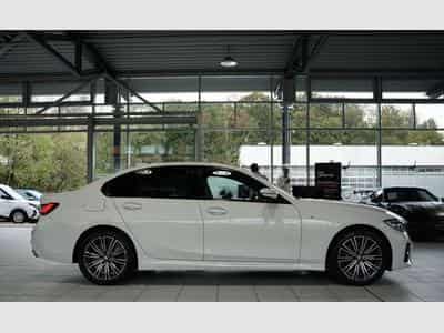 BMW 330 e Limousine M Sport *LiveCockpit *Alcantara (2020) - Foto 6