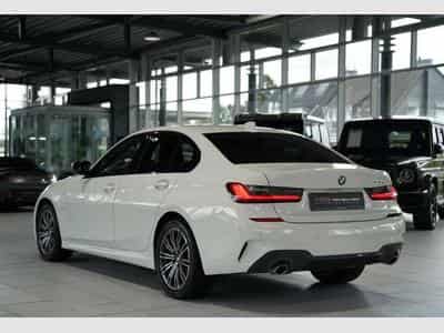 BMW 330 e Limousine M Sport *LiveCockpit *Alcantara (2020) - Foto 9