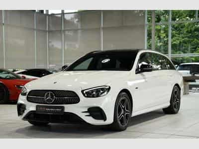 Mercedes E 300 e T AMG Line *Pano *BURM *Night (2021) - Photo 4
