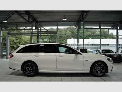 Mercedes E 300 e T AMG Line *Pano *BURM *Night (2021) - Photo 6