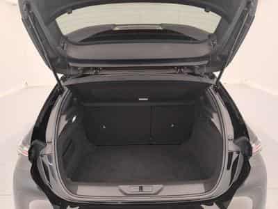 Peugeot 308 Hybrid 145 e-DCS6 Allure (2025) - Foto 11